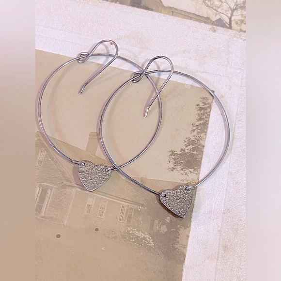 Vintage Sterling Silver Heart Adorned Dangling Circular Hoop Earrings - Picture 3 of 5